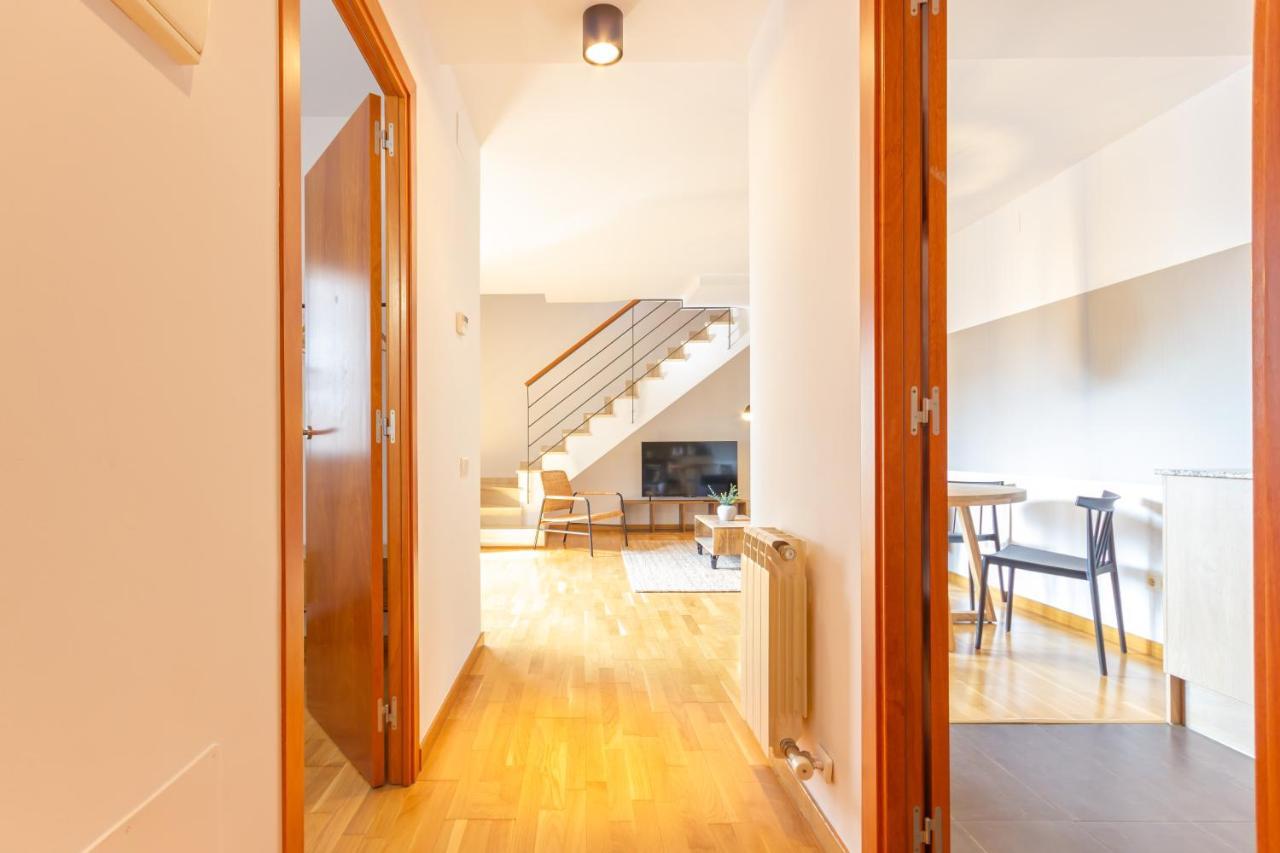 Appartamento Elegante Duplex En Terrassa, Barcelona Esterno foto