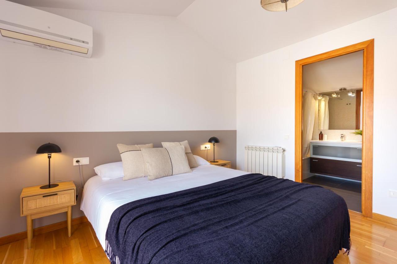 Appartamento Elegante Duplex En Terrassa, Barcelona Esterno foto