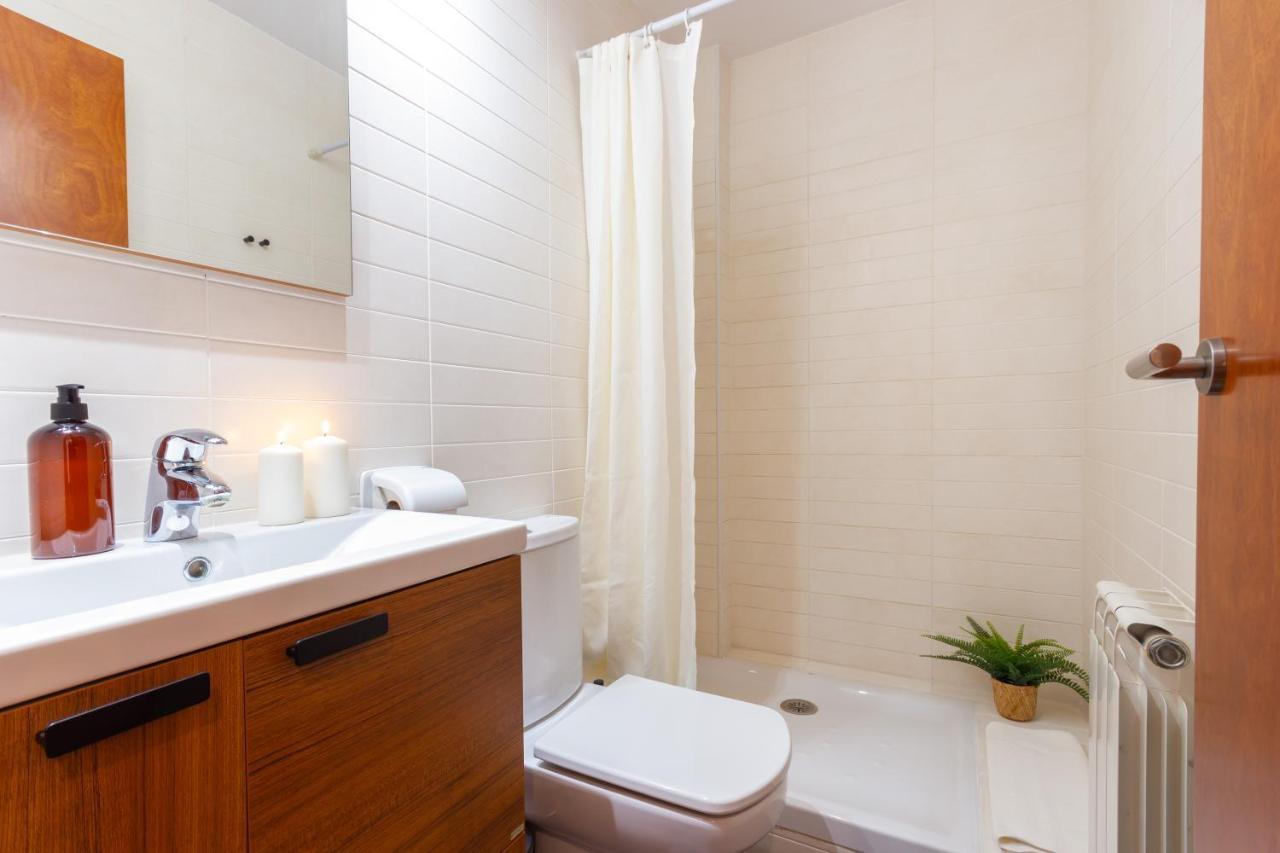 Appartamento Elegante Duplex En Terrassa, Barcelona Esterno foto